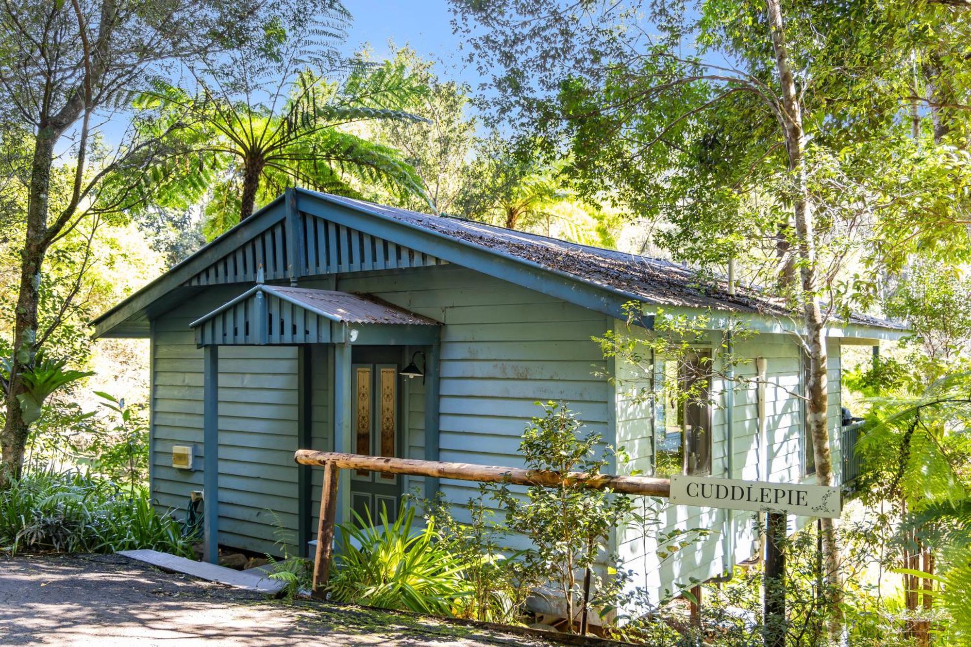 Montville Country Cabins Exterior photo